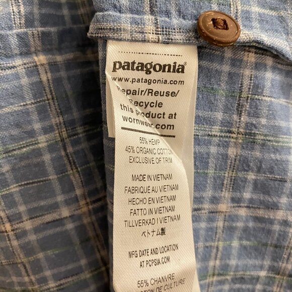 Patagonia Short Sleeve Button Down Shirt - Picture 3 of 6